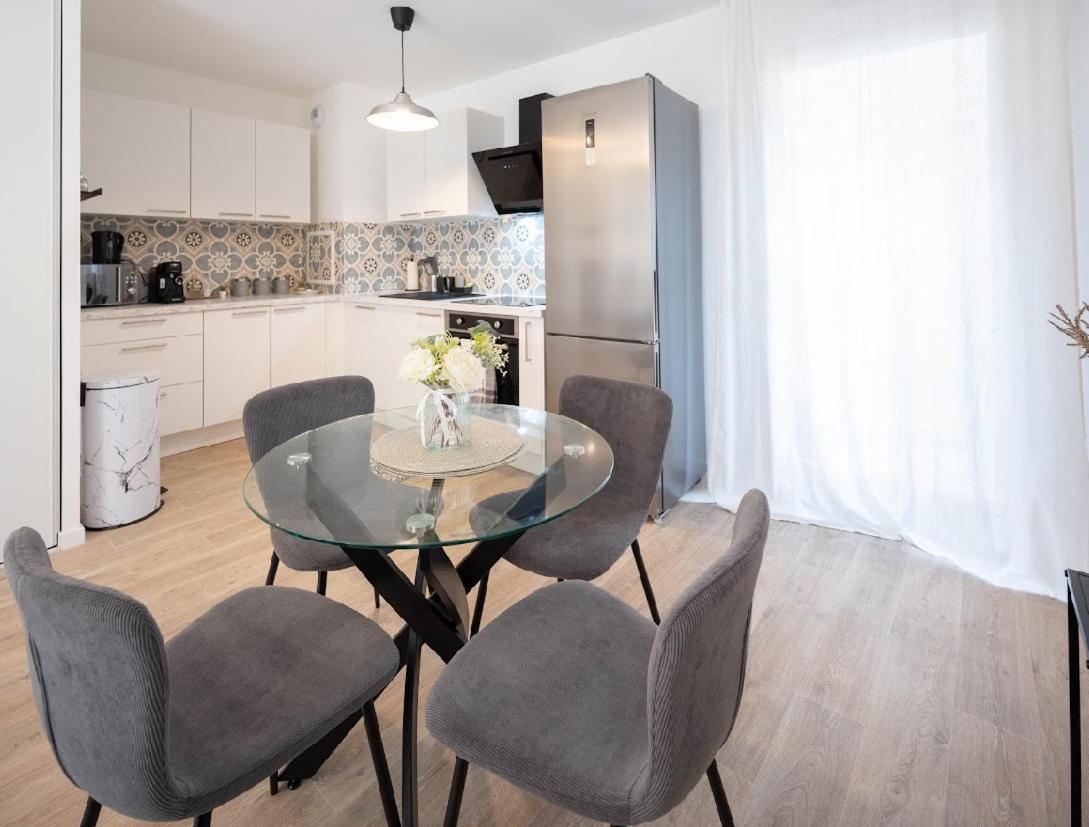 Sejour Unique A Pierrefitte Appartement Buitenkant foto