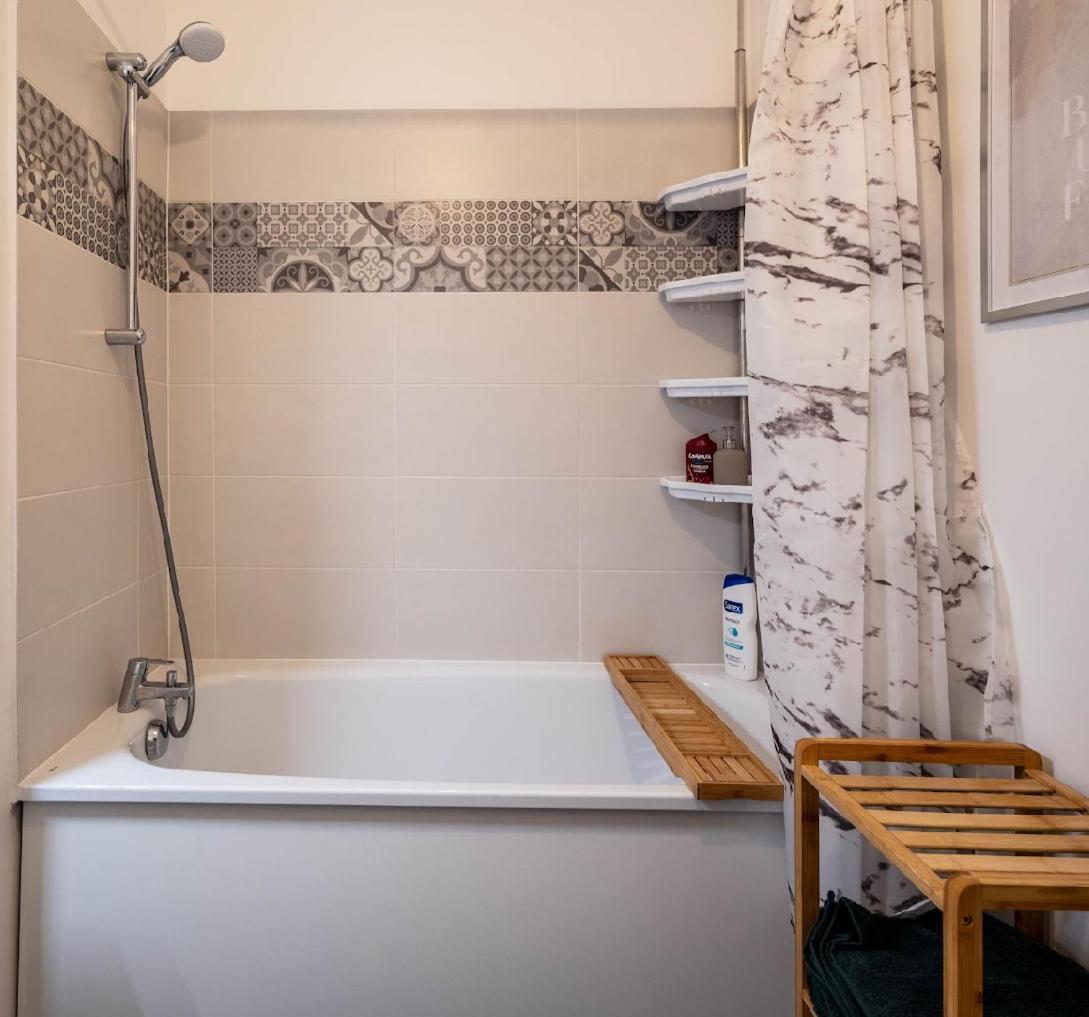 Sejour Unique A Pierrefitte Appartement Buitenkant foto